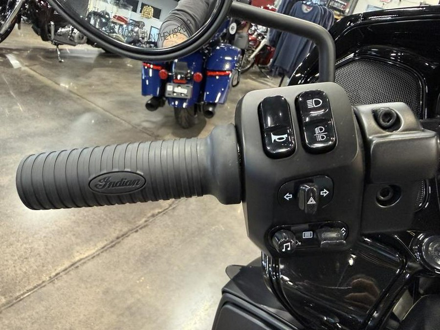 2026 Indian Motorcycle® Pursuit® Dark Horse® Black Smoke