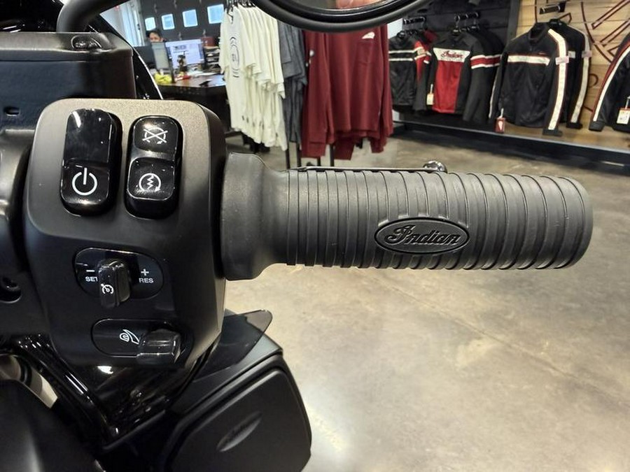 2026 Indian Motorcycle® Pursuit® Dark Horse® Black Smoke