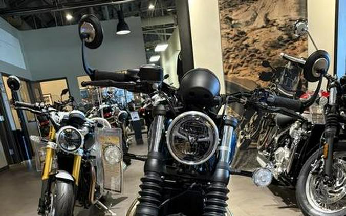 2026 Triumph Bonneville Bobber Interstellar Blue