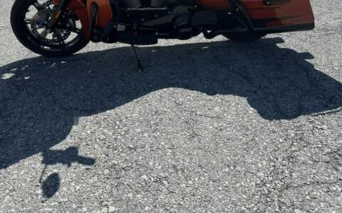 2020 Harley-Davidson® Road Glide® Limited Scorched Orange/Silver Flux