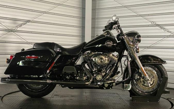 2010 Harley-Davidson® FLHRC - Road King® Classic