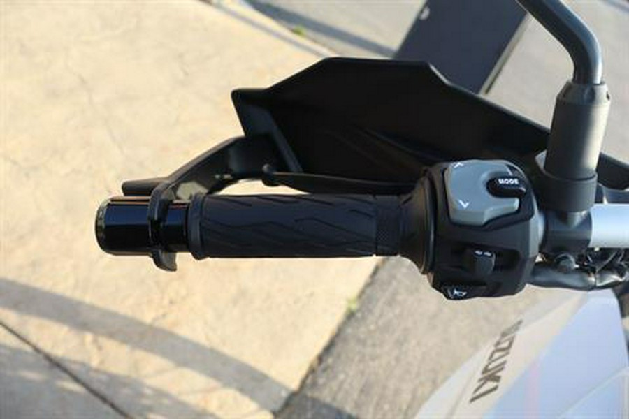 2024 Suzuki V-Strom 800DE