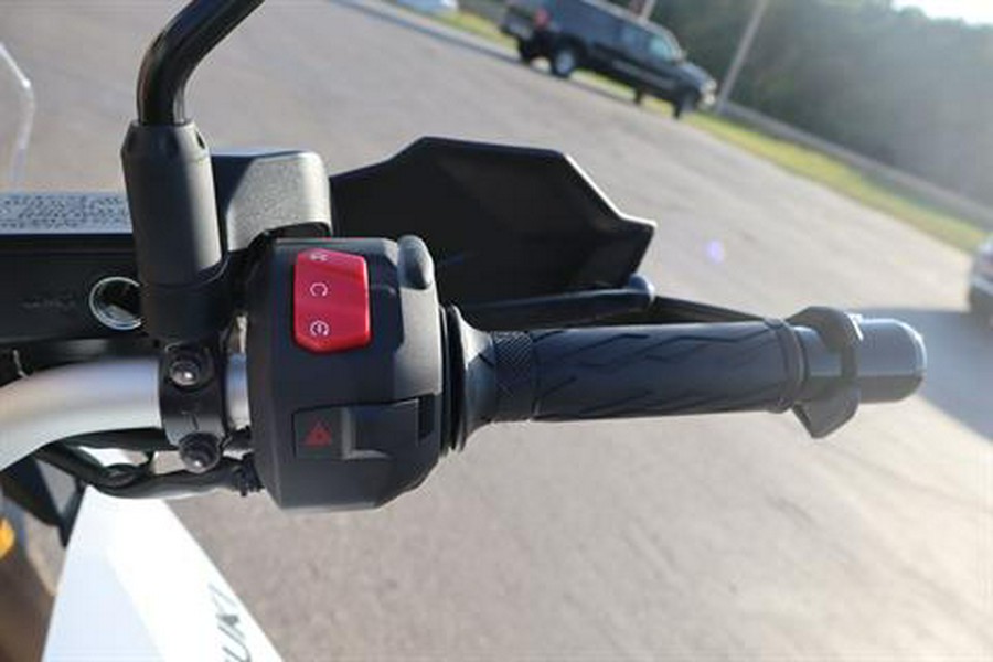 2024 Suzuki V-Strom 800DE