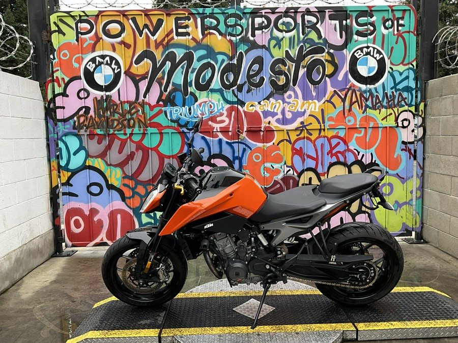 2023 KTM Duke 790