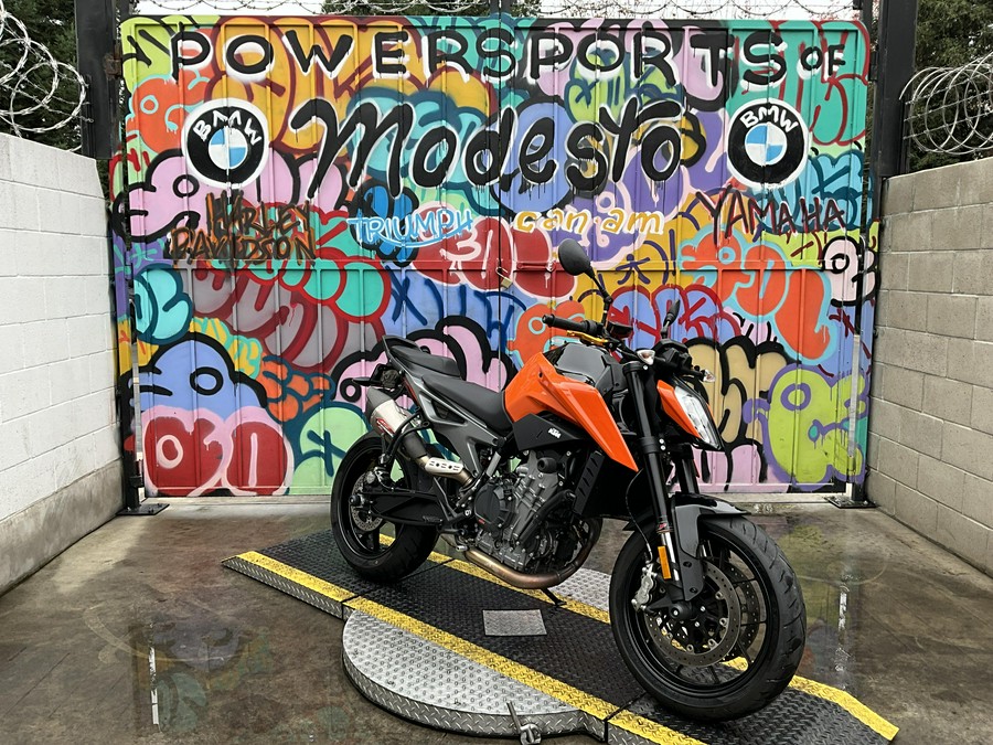 2023 KTM Duke 790