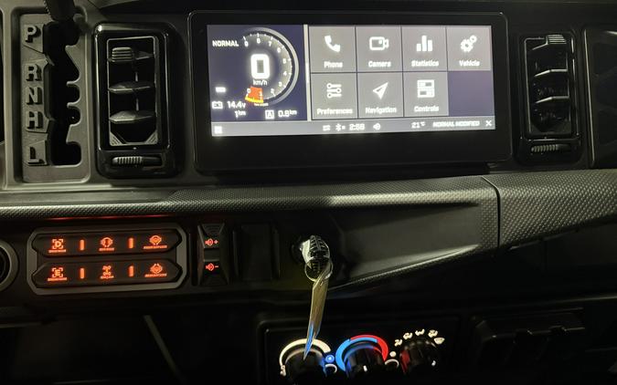 2026 Can-Am Defender MAX Lone Star CAB HD11