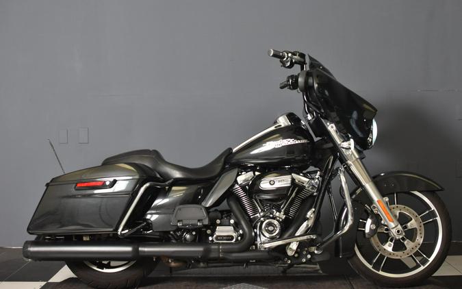 2018 Harley-Davidson Street Glide Black Tempest FLHX