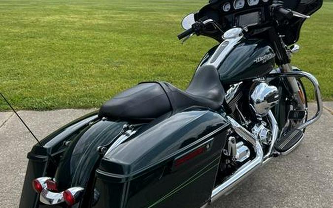 2016 Harley-Davidson® FLHXS - Street Glide® Special