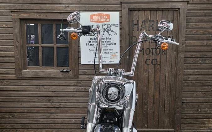 2021 Harley-Davidson® Fat Boy® 114 GAUNT GRY MET/VIV BK W/12 D