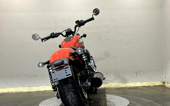 Harley-Davidson® Nightster® 2026 RH975 84692329 BLOOD ORANGE