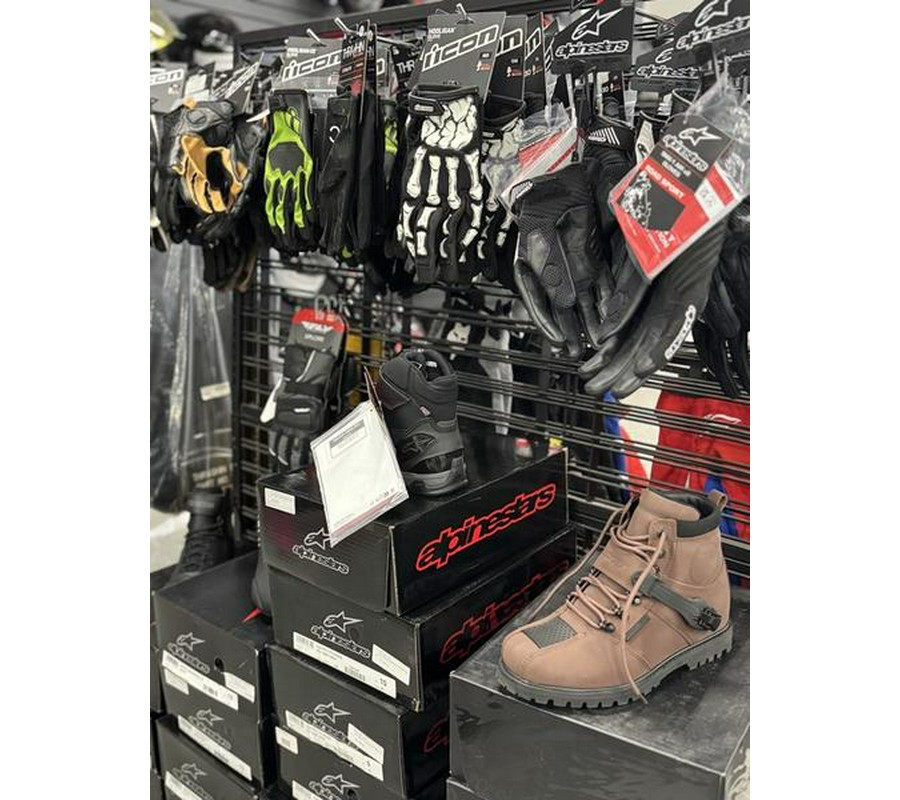 2026 Kawasaki Ninja® 500 Metallic Flat Spark Black