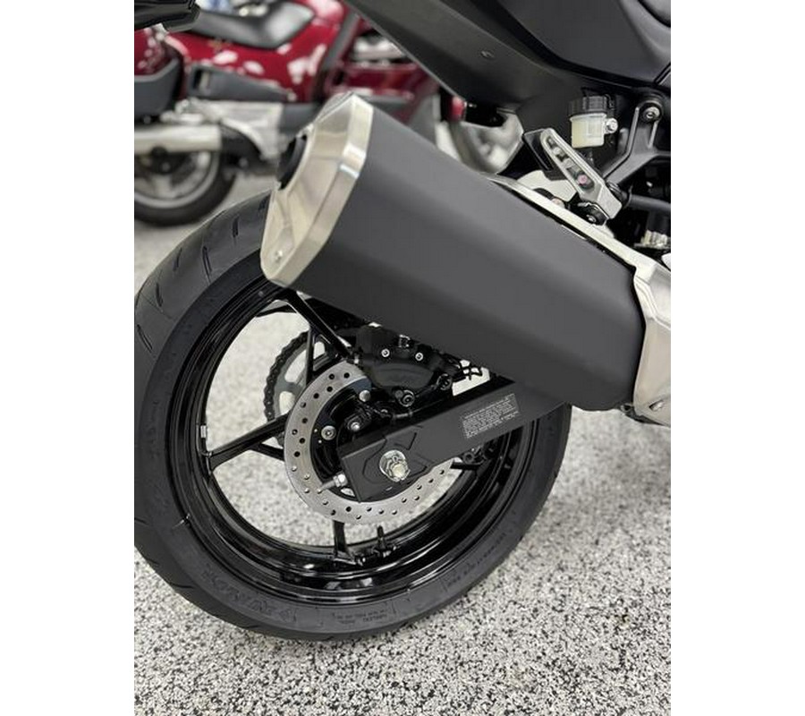 2026 Kawasaki Ninja® 500 Metallic Flat Spark Black