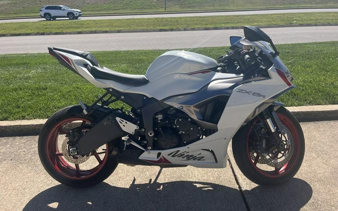 2025 Kawasaki Ninja ZX-6R