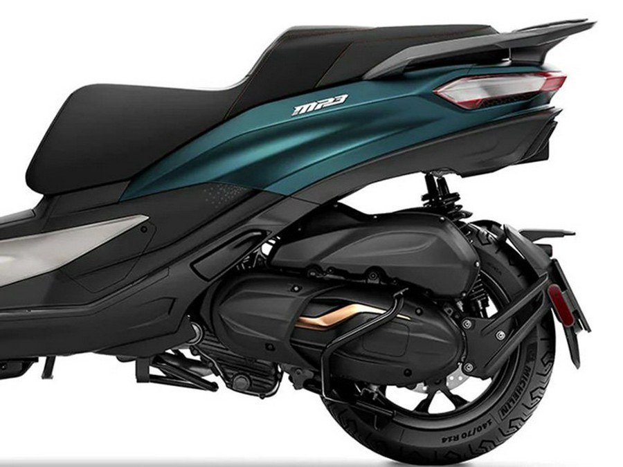 2024 Piaggio MP3 530 Exclusive