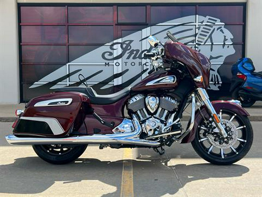 2024 Indian Motorcycle Chieftain® Limited with PowerBand Audio Package