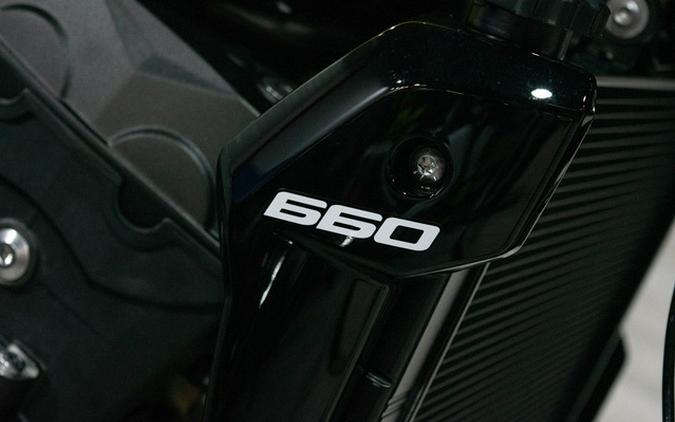 2026 Triumph Trident 660 Cosmic yellow