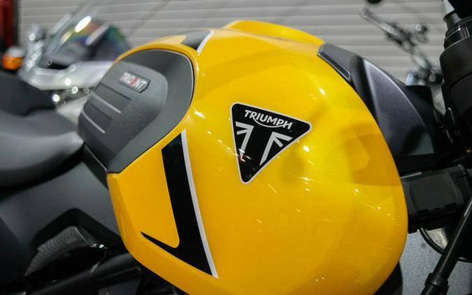 2026 Triumph Trident 660 Cosmic yellow