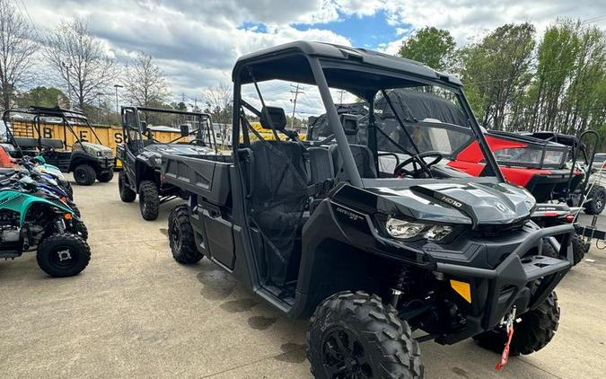 2023 Can-Am® Defender PRO XT HD10