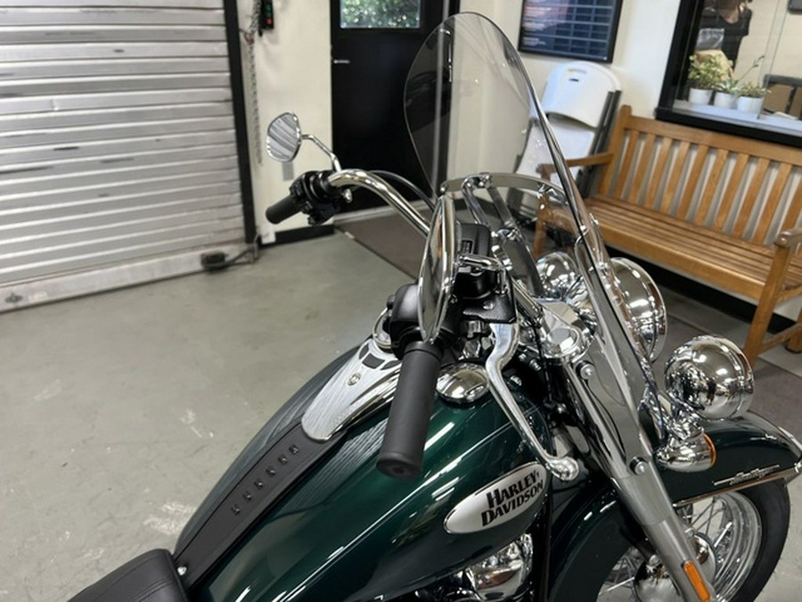 2024 Harley-Davidson Softail FLHCS - Heritage Classic