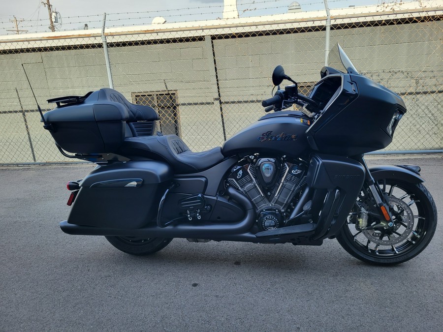 2026 Indian Pursuit® Dark Horse®