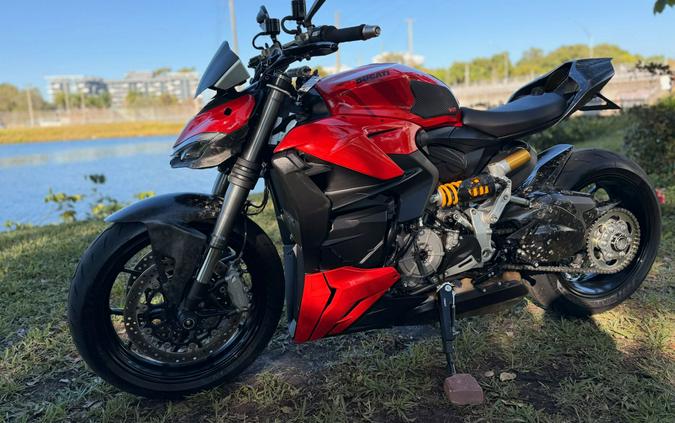2022 Ducati Streetfighter V2