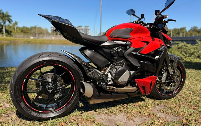 2022 Ducati Streetfighter V2