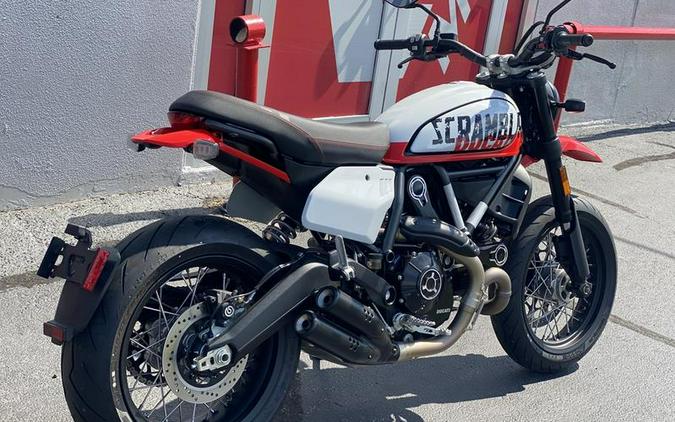 2022 Ducati Scrambler Urban Motard DEMO