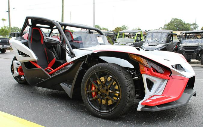 2024 Slingshot ROUSH EDITION MANUAL