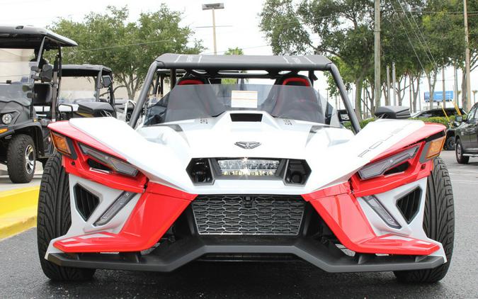 2024 Slingshot ROUSH EDITION MANUAL