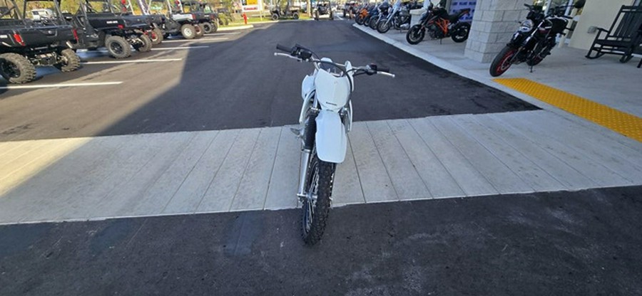 2026 Kawasaki KLX 140R