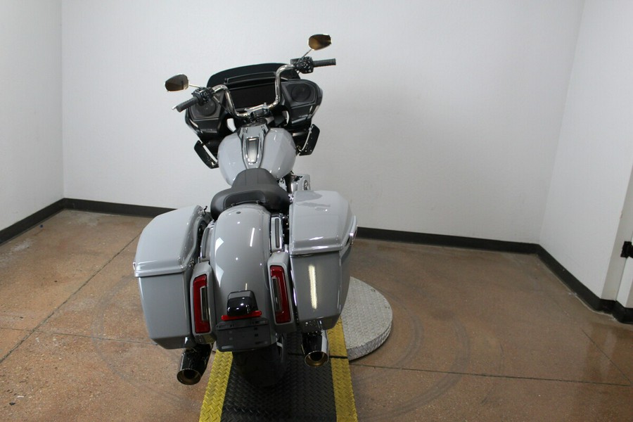 Harley-Davidson® Road Glide™ 2026 Dark Billiard Gray