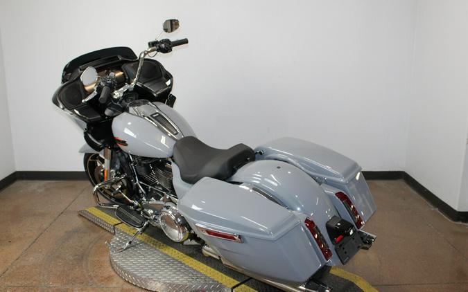 Harley-Davidson® Road Glide™ 2026 Dark Billiard Gray