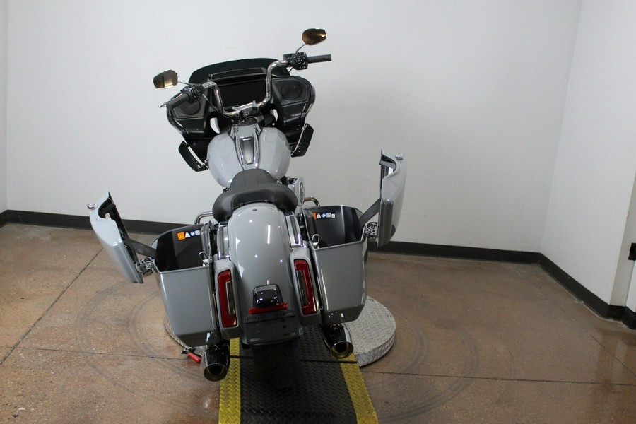 Harley-Davidson® Road Glide™ 2026 Dark Billiard Gray