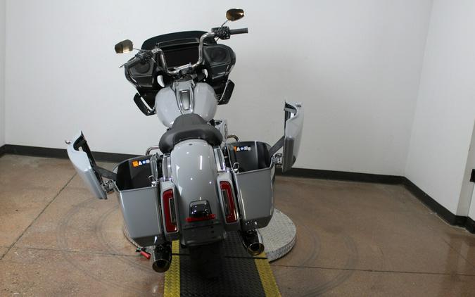Harley-Davidson® Road Glide™ 2026 Dark Billiard Gray