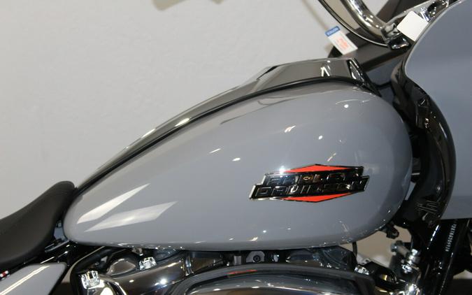 Harley-Davidson® Road Glide™ 2026 Dark Billiard Gray