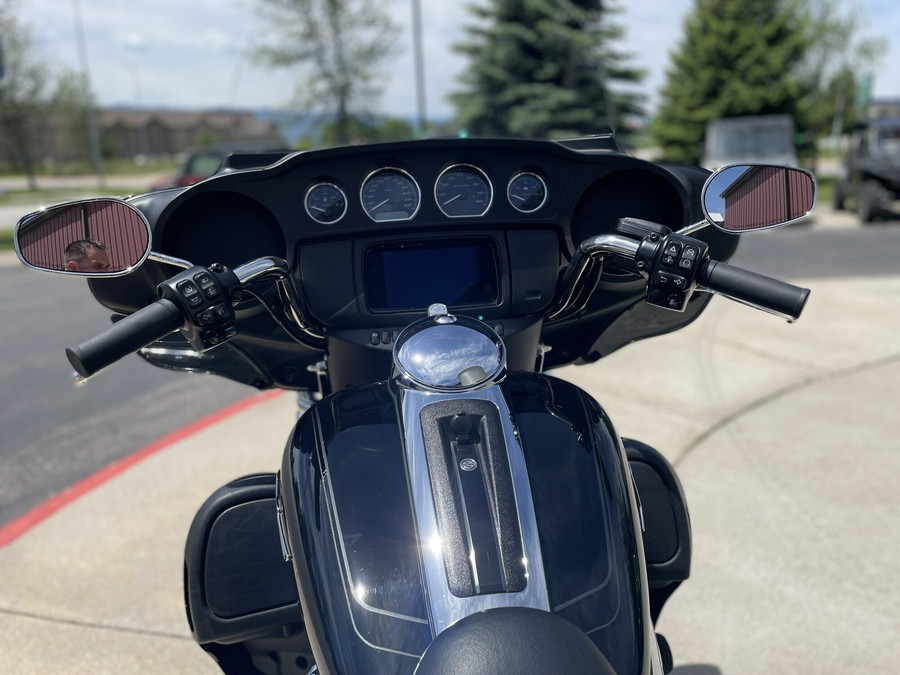 Harley-Davidson Tri Glide Ultra 2023 FLHTCUTG
