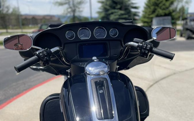 Harley-Davidson Tri Glide Ultra 2023 FLHTCUTG