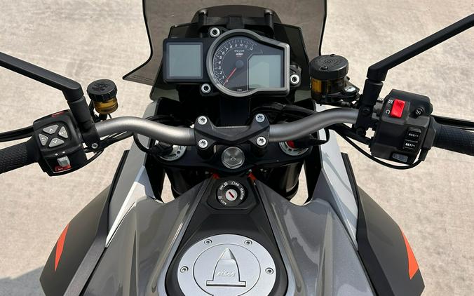 2016 KTM 1290 Super Duke R