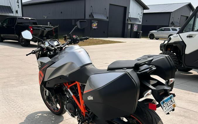 2016 KTM 1290 Super Duke R