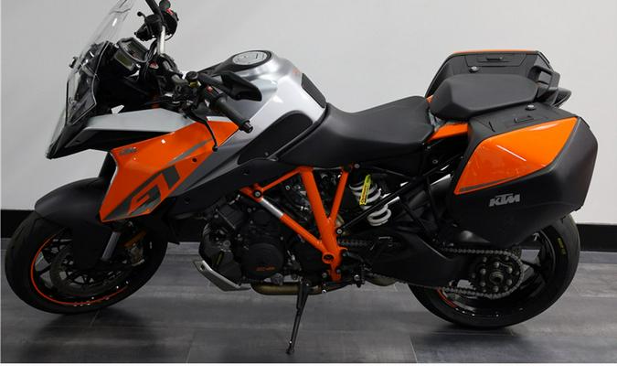 2017 KTM 1290 Super Duke GT