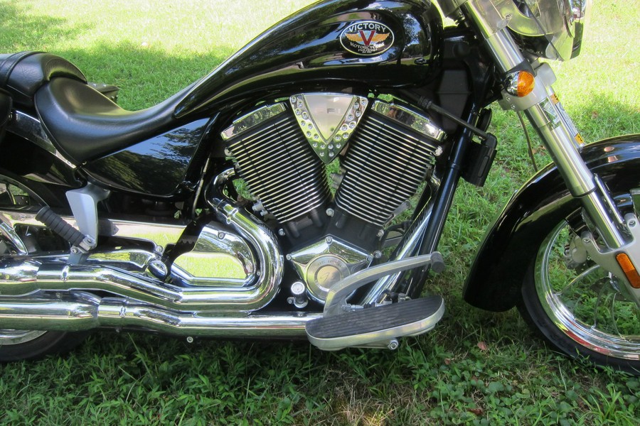 2005 Victory Motorcycles KINGPIN