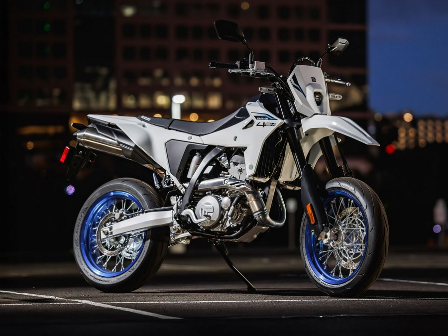 2026 Suzuki DR-Z4SM