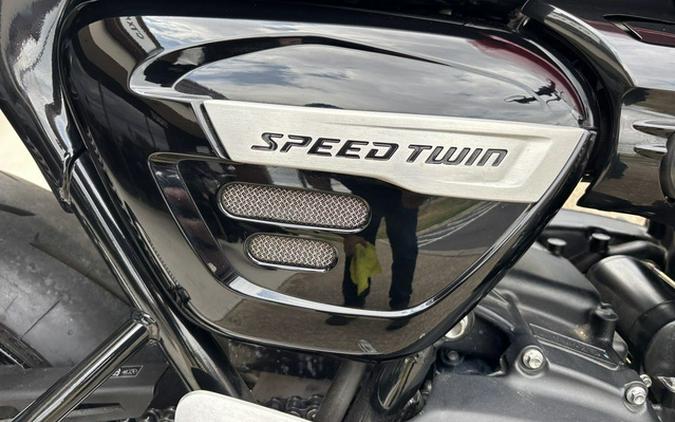 2023 Triumph Speed Twin 1200 Red Hopper