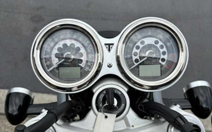 2023 Triumph Speed Twin 1200 Red Hopper