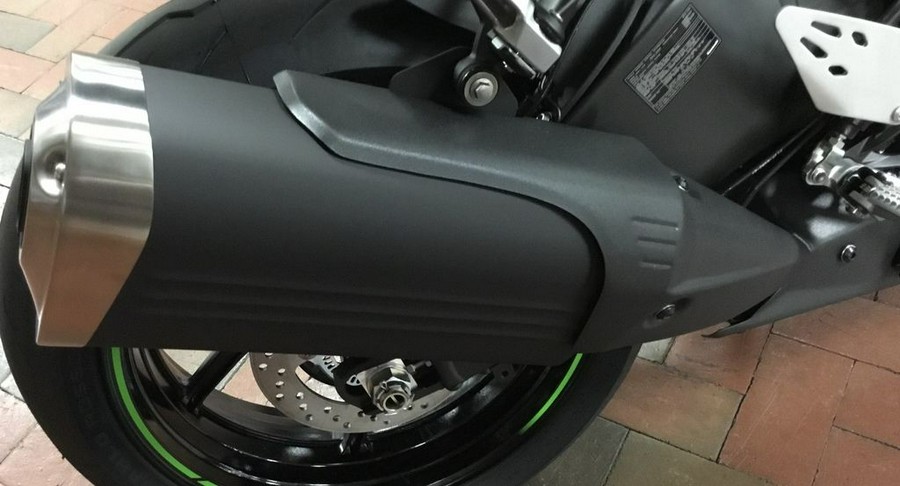 2025 Kawasaki Ninja® ZX™-6R ABS KRT Edition
