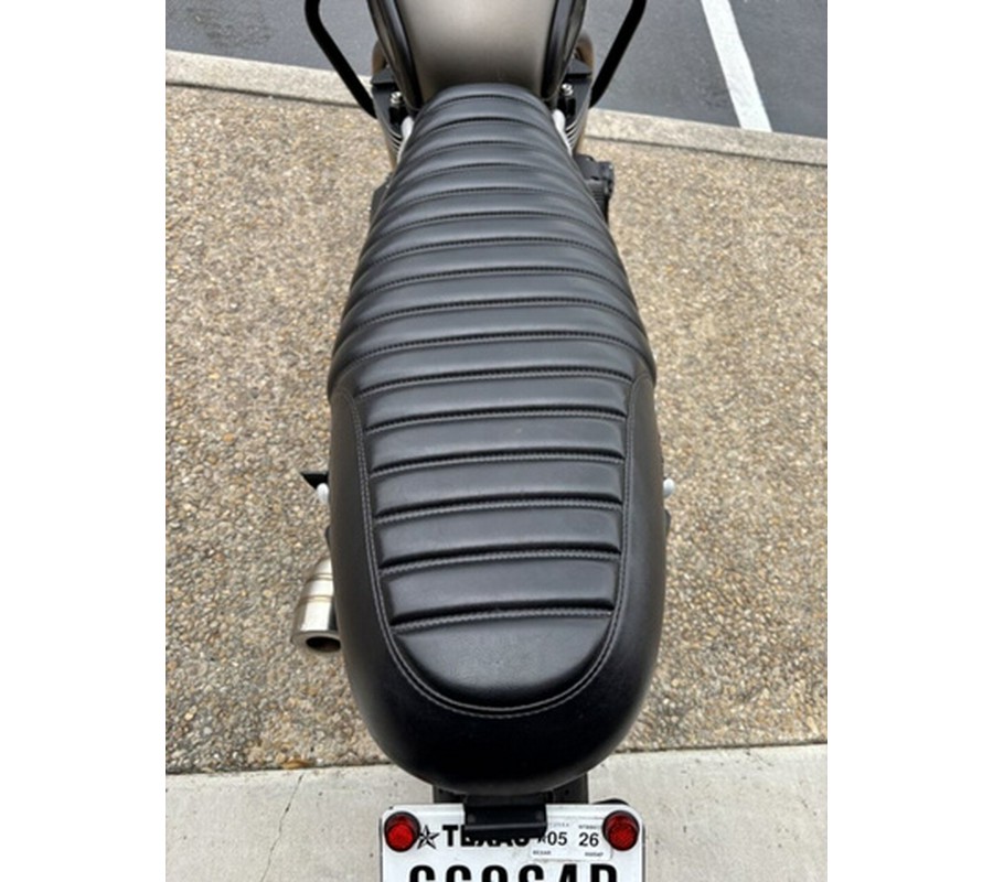 2022 Triumph Street Twin Matte Ironstone