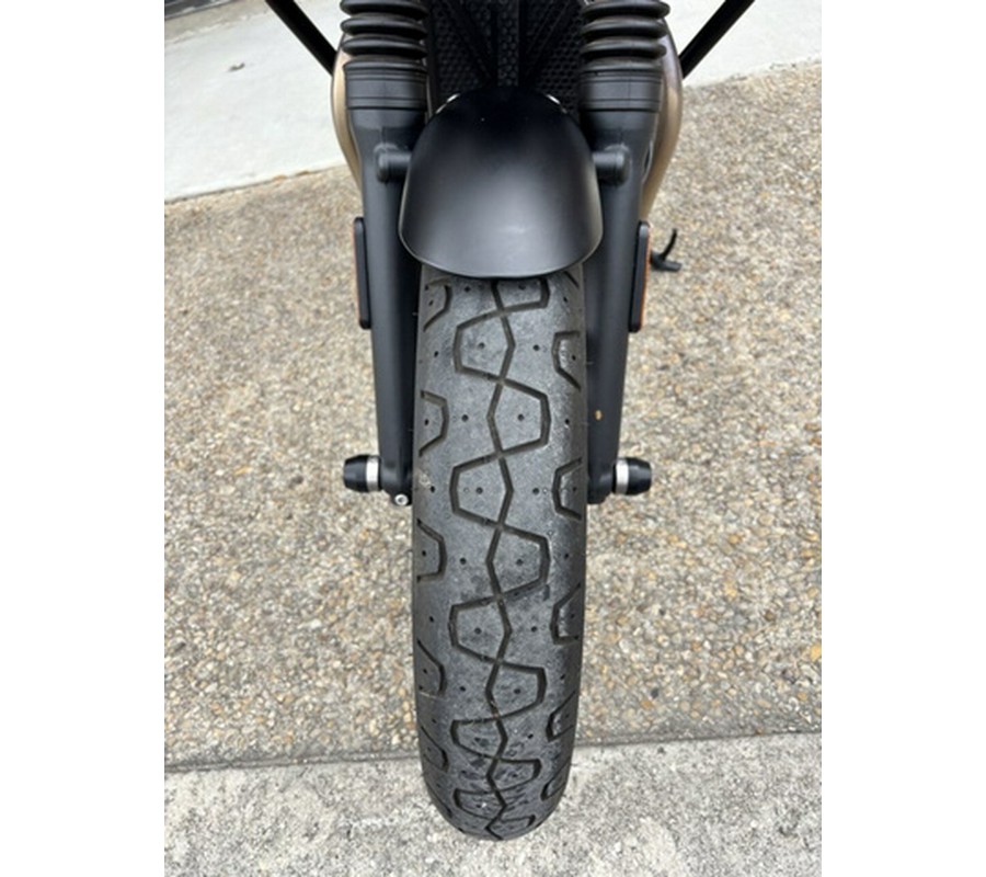 2022 Triumph Street Twin Matte Ironstone