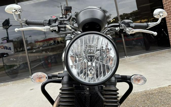 2022 Triumph Street Twin Matte Ironstone