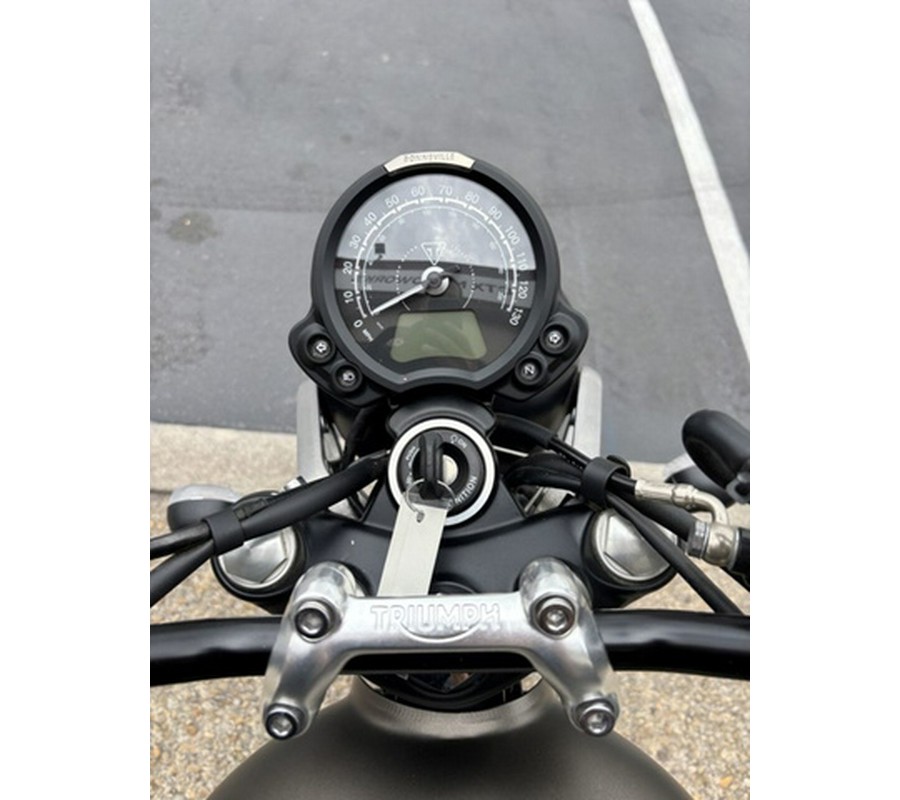 2022 Triumph Street Twin Matte Ironstone