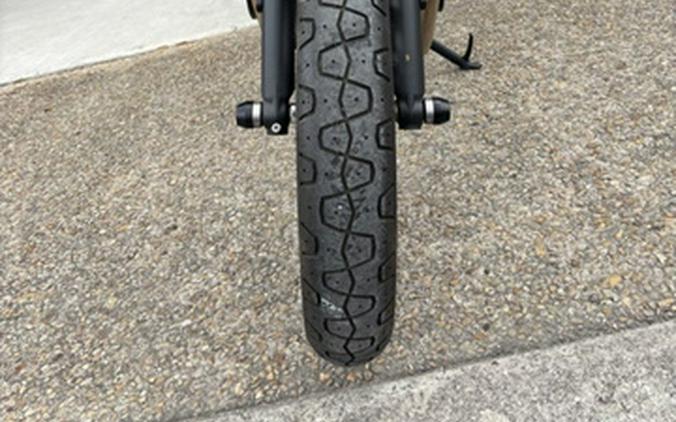 2022 Triumph Street Twin Matte Ironstone